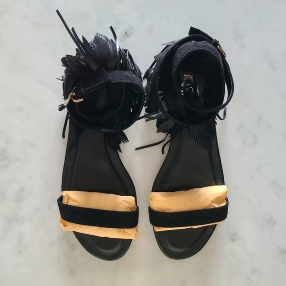 Tod’s Leaf Fringe Sandals, Size 8, Black, NIB - Picture 10 of 17